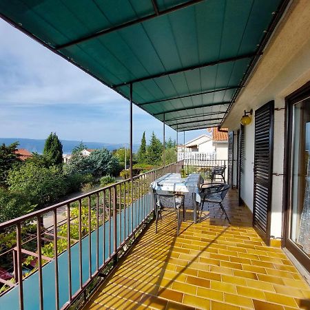 Apartments Vilim Pinezići Екстериор снимка