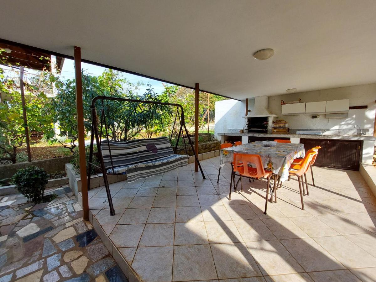 Apartments Vilim Pinezići Екстериор снимка