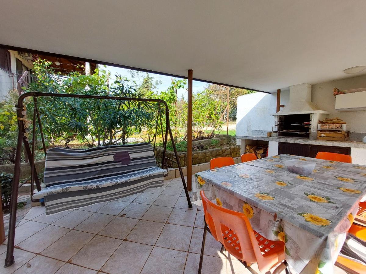 Apartments Vilim Pinezići Екстериор снимка